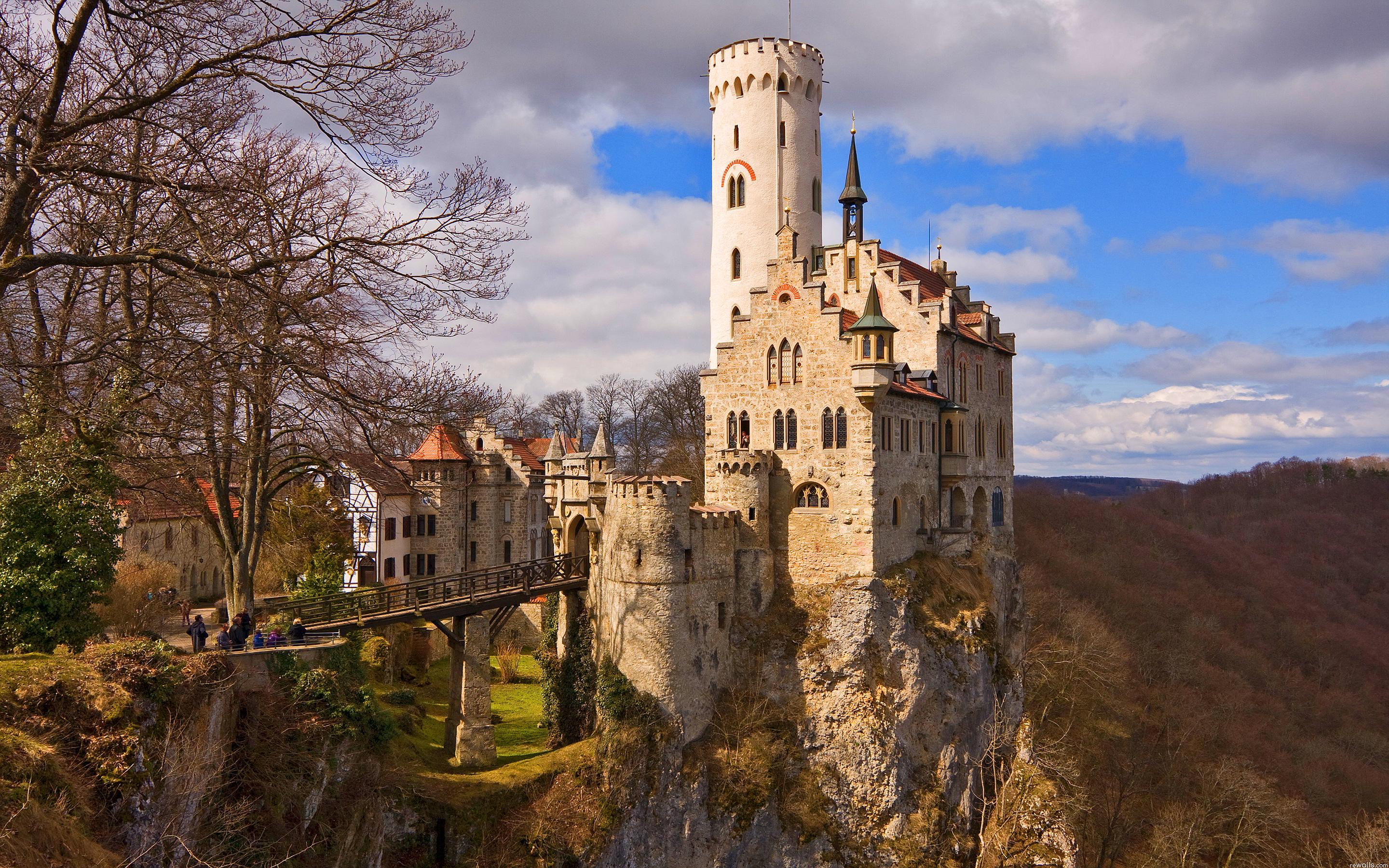 2880x1800 Lichtenstein castle