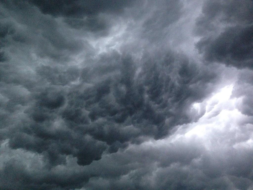1024x768 When the Harry Potter clouds rolled in