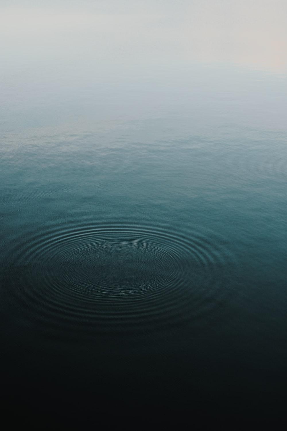 1000x1500 Calm Water Picture [HD]. Download Free Image