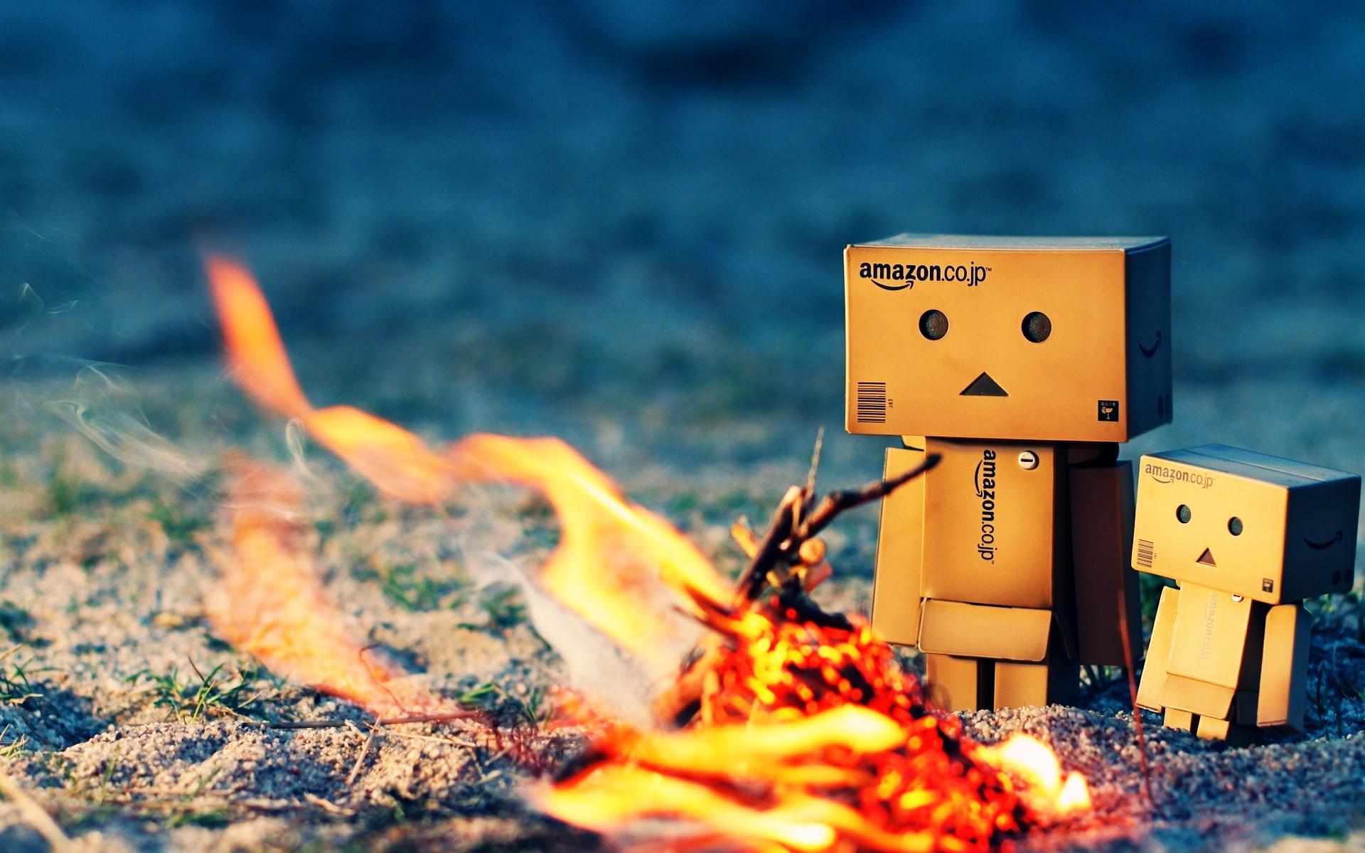1920x1200 Cardboard robot wallpaperx1200