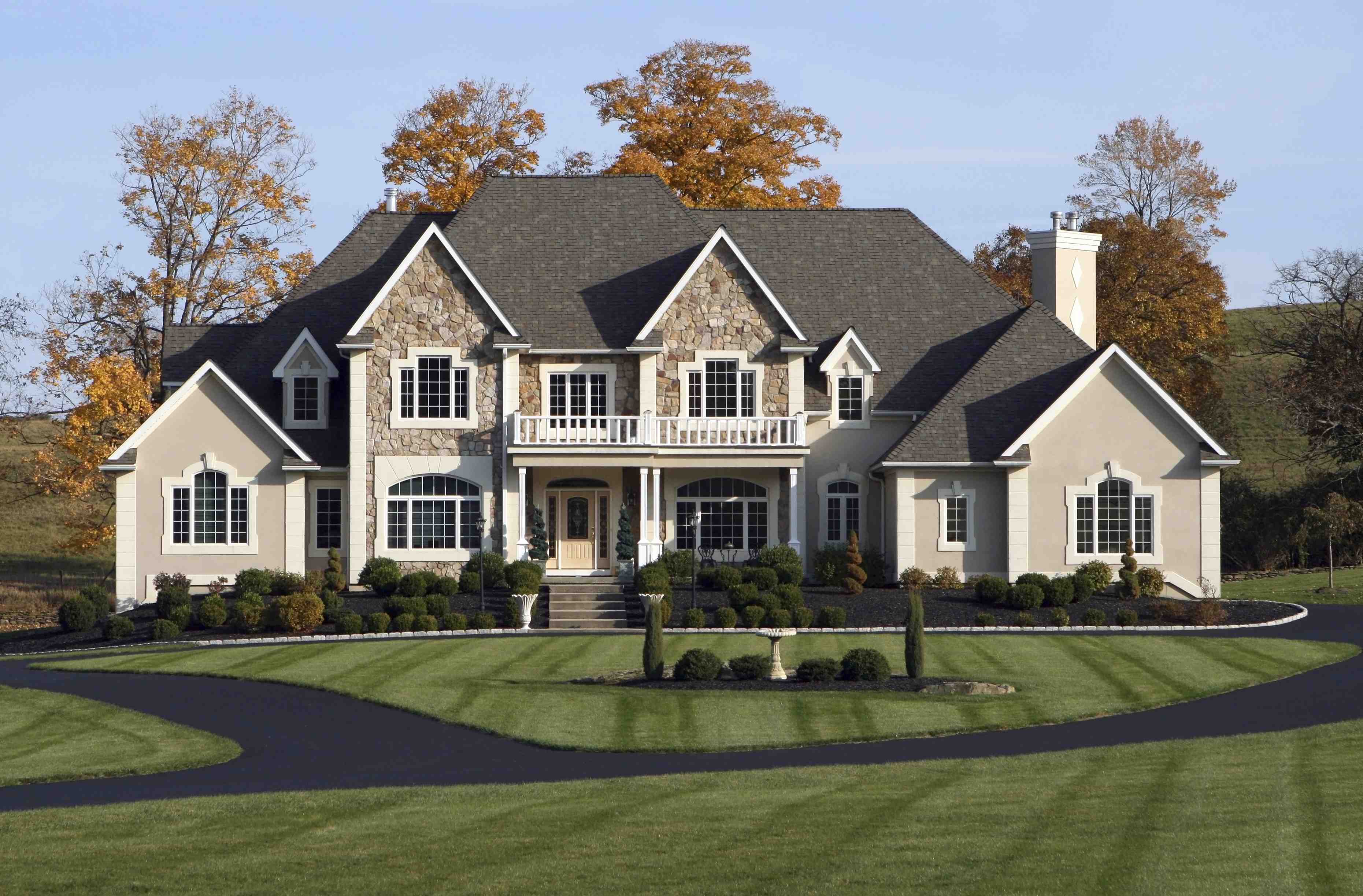 3721x2446 Big House Wallpaper