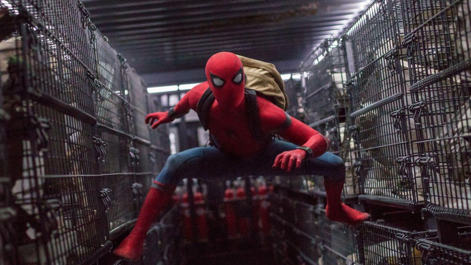 1600x900 Spider Man: Homecoming's New Poster Has Fans Scratching Their Heads
