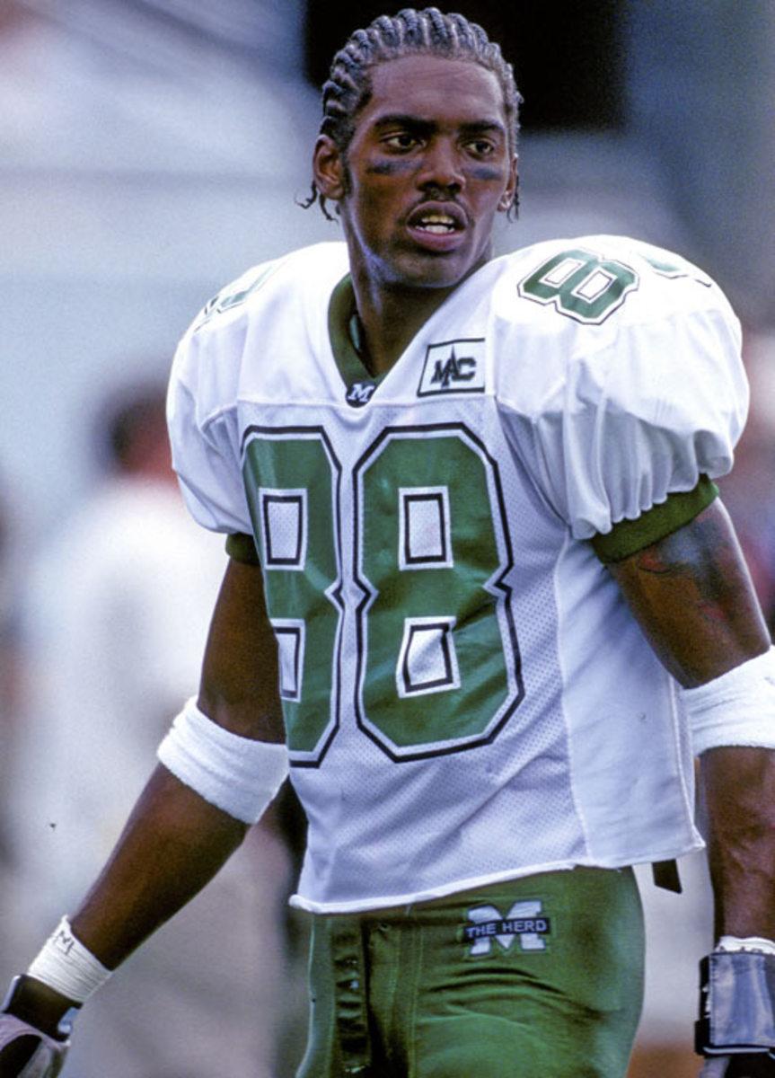863x1200 Rare Photo of Randy Moss