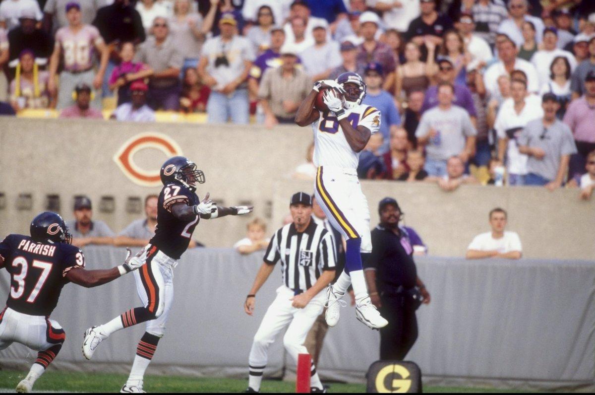 1200x796 Randy Moss