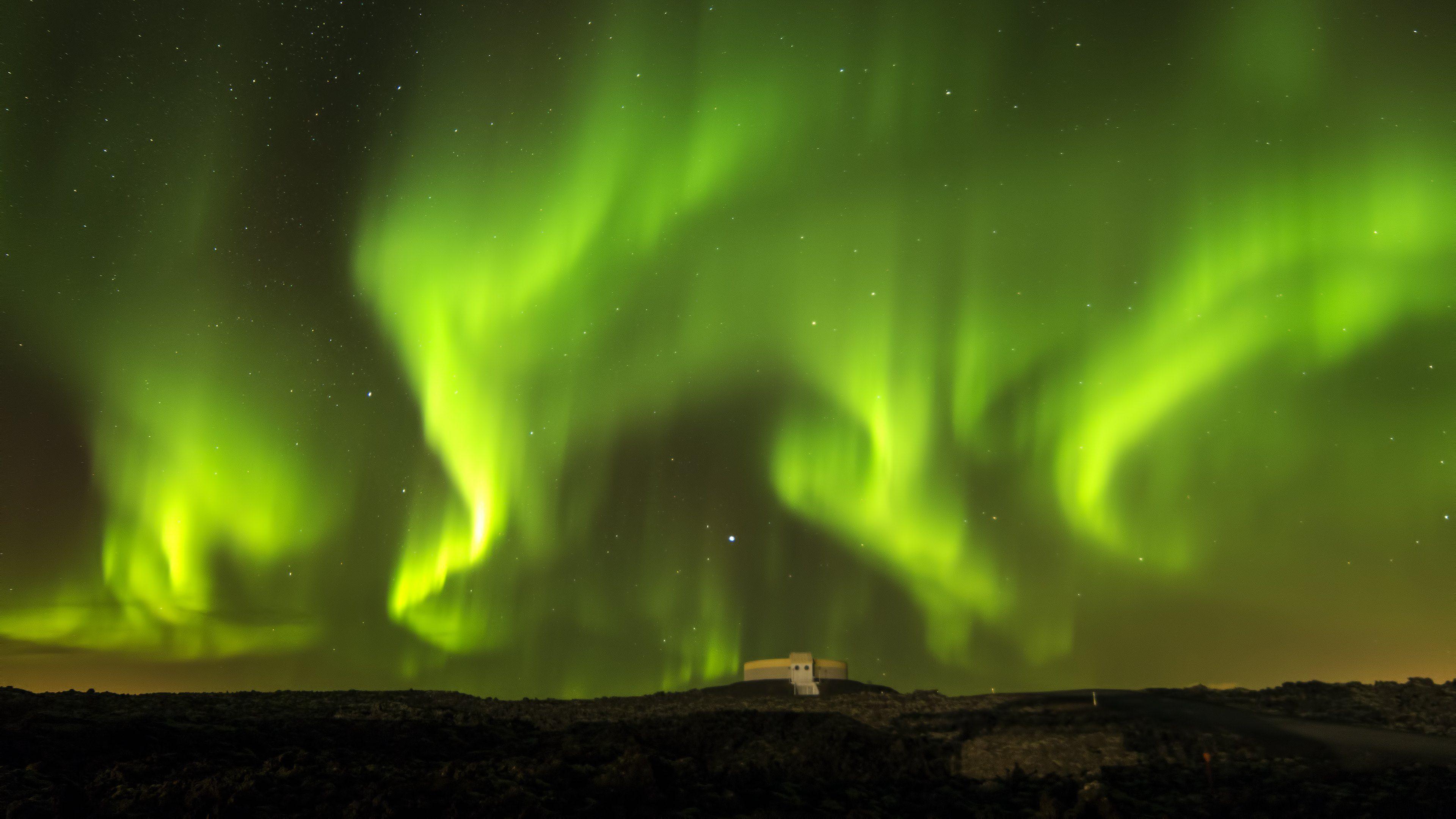 3840x2160 Northern Lights Wallpaper 4K