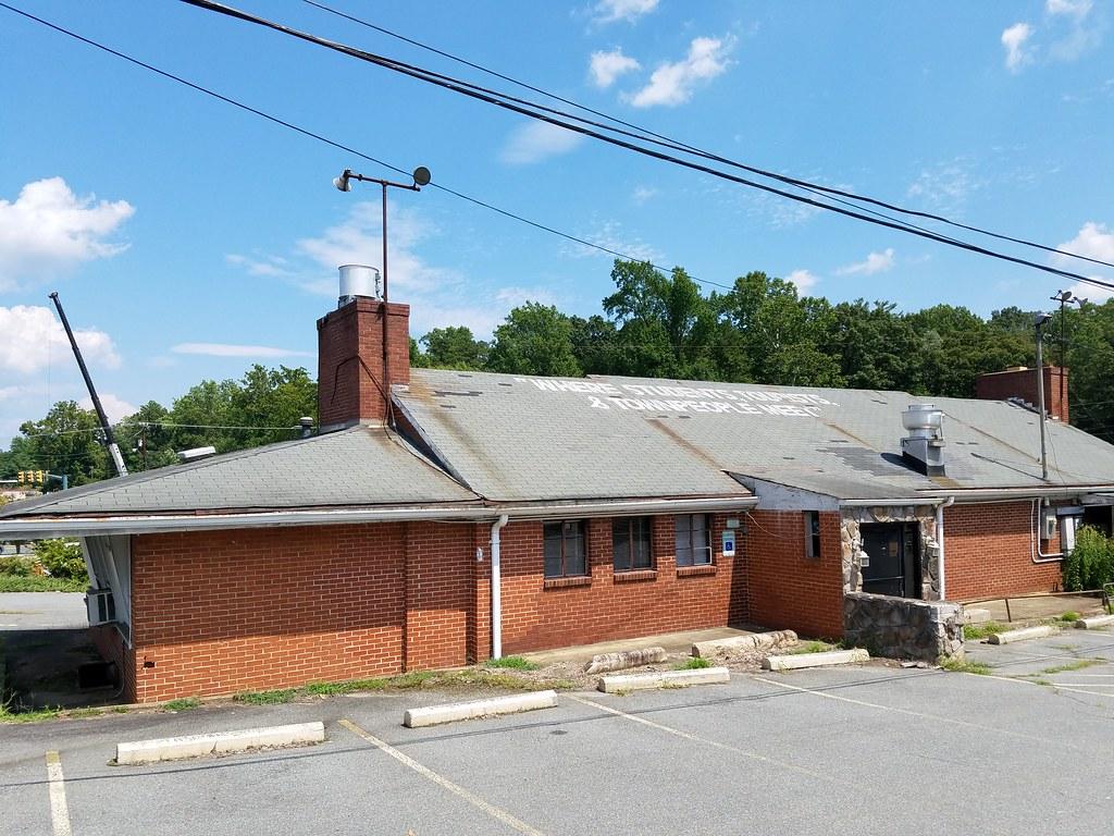1024x768 former Sarge's restaurant. This old resta