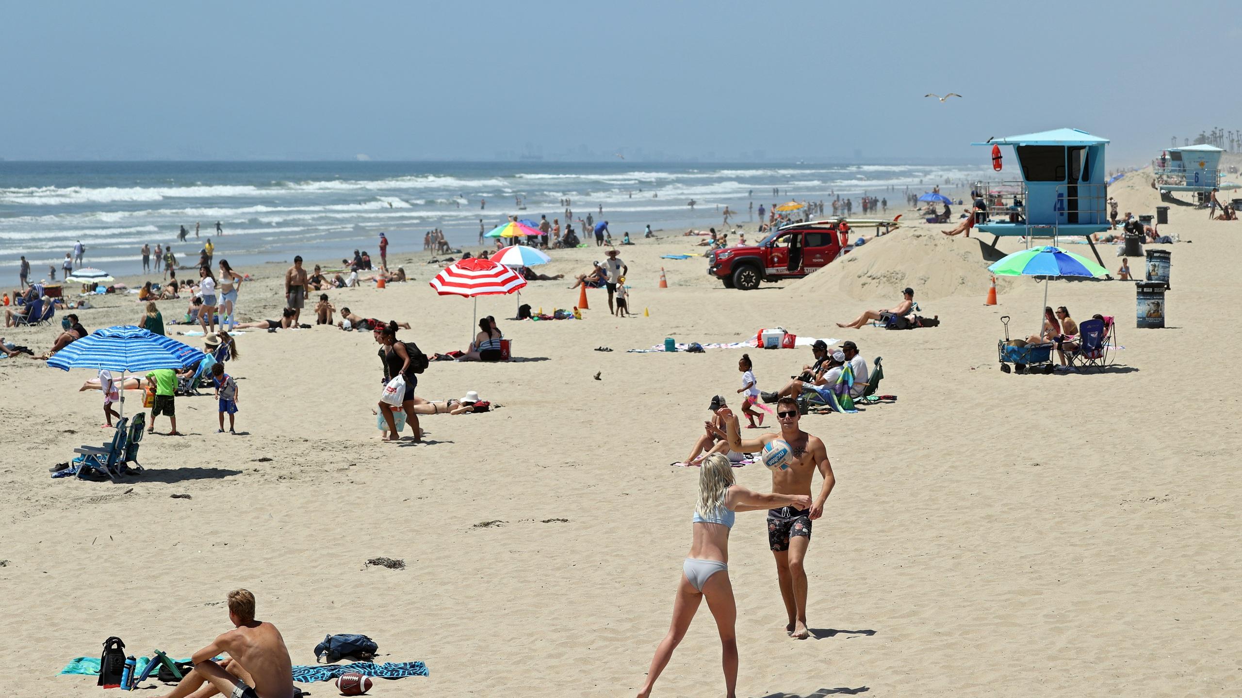 2560x1440 With O.C. beaches already reopened, judge again denies Huntington Beach's attempt to block Newsom's closure order