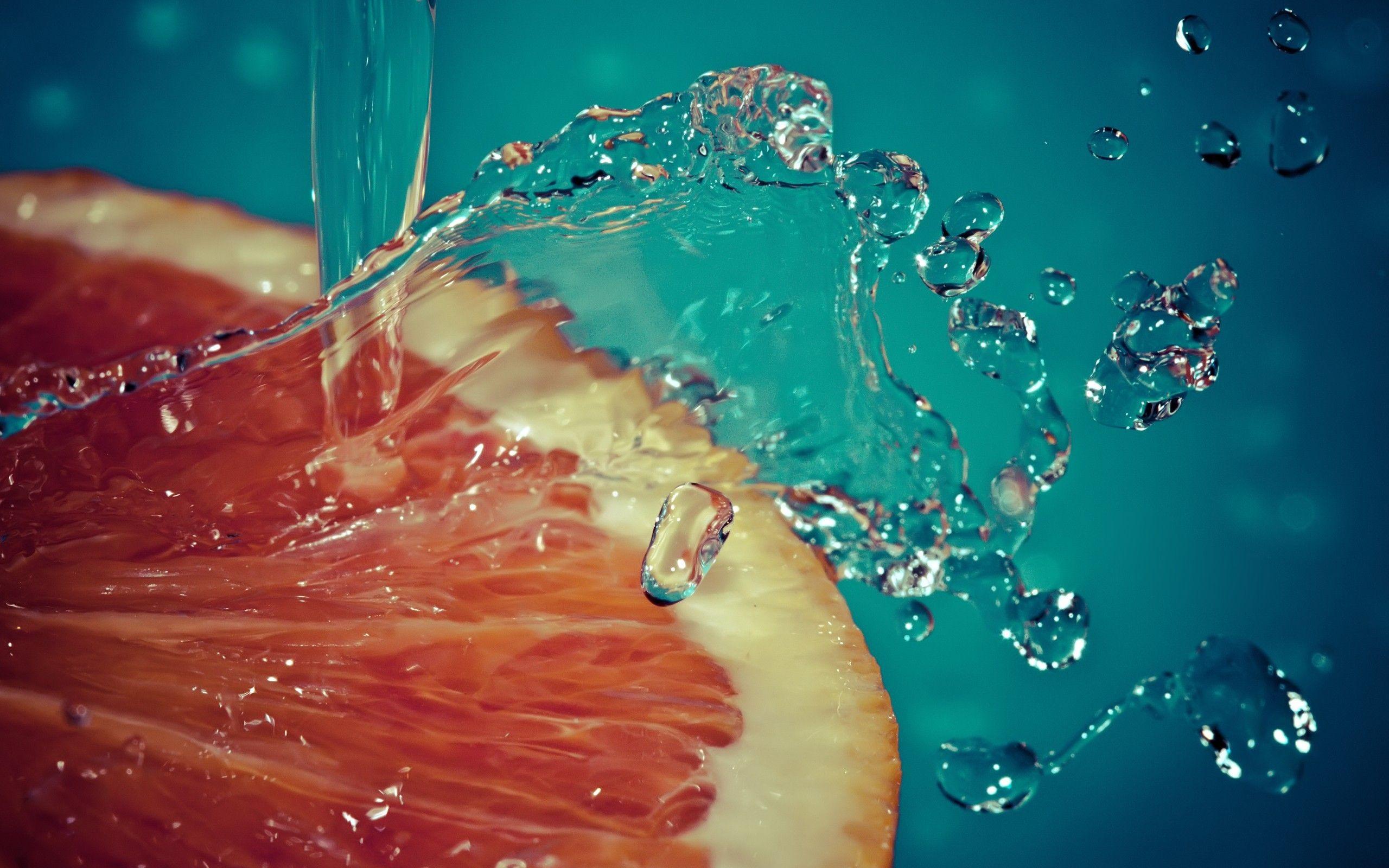 2560x1600 Fresh Orange Water