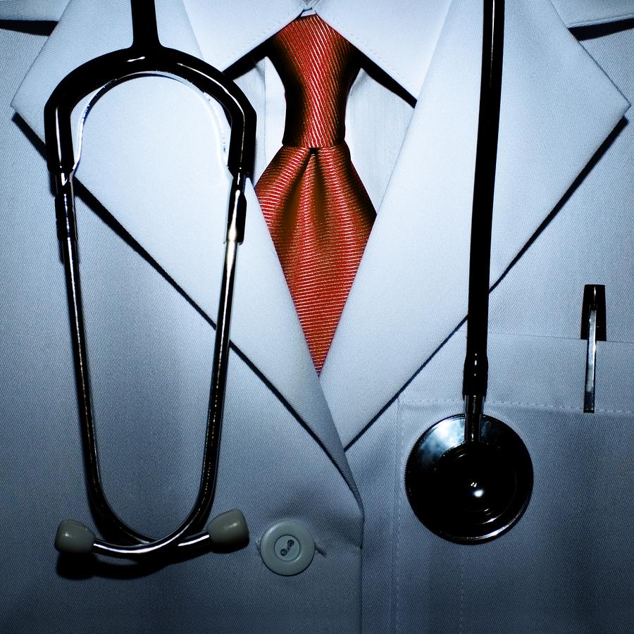 900x900 Doctor's Alleged Fraud Scheme Throws Medical Claims Review Process into Doubt