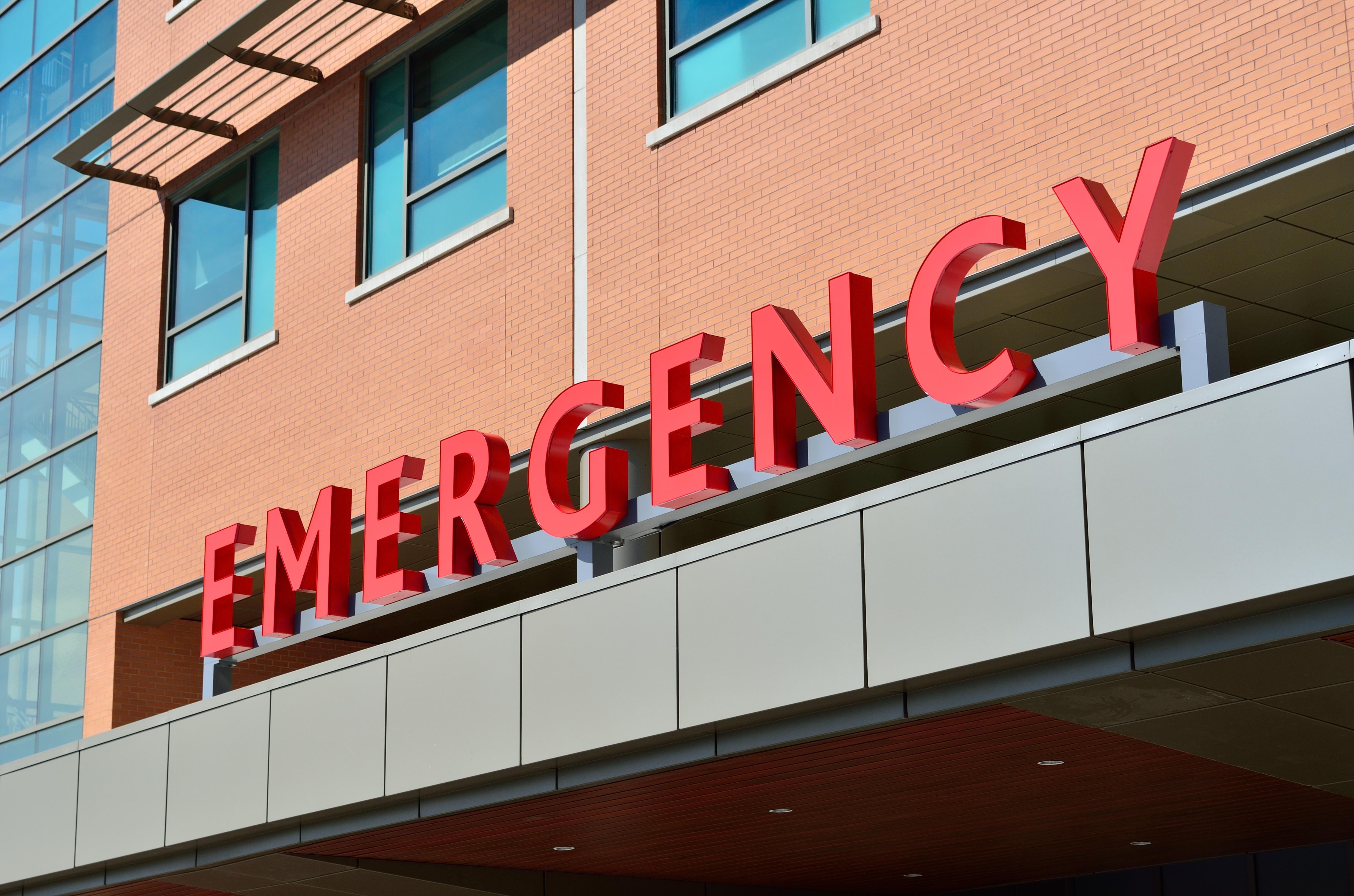 4928x3264 Emergency Signage · Free