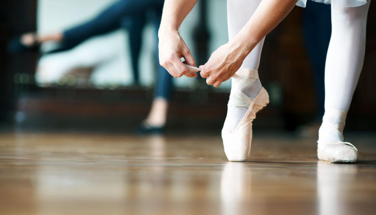 1322x757 Free download dancing wallpaper hip hop dancer wallpaper jazz dancer wallpaper [1322x757] for your Desktop, Mobile & Tablet. Explore Modern Dance Wallpaper. Ballet Wallpaper, NBA Dance Team Wallpaper