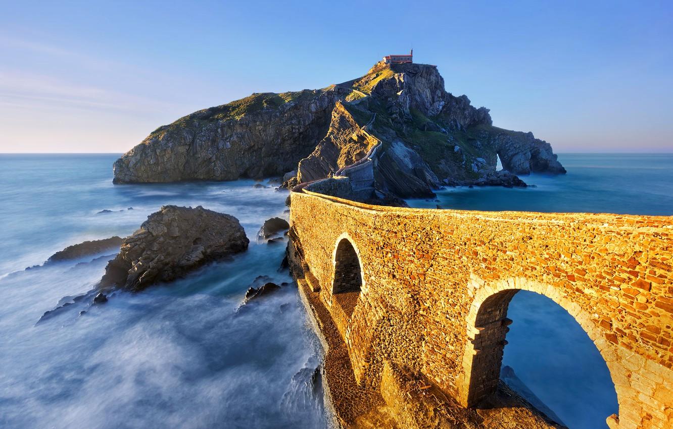 1332x850 Wallpaper sea, bridge, rocks, island, arch, Spain, Basque Country, Bermeo, San Juan de Gaztelugatxe image for desktop, section пейзажи