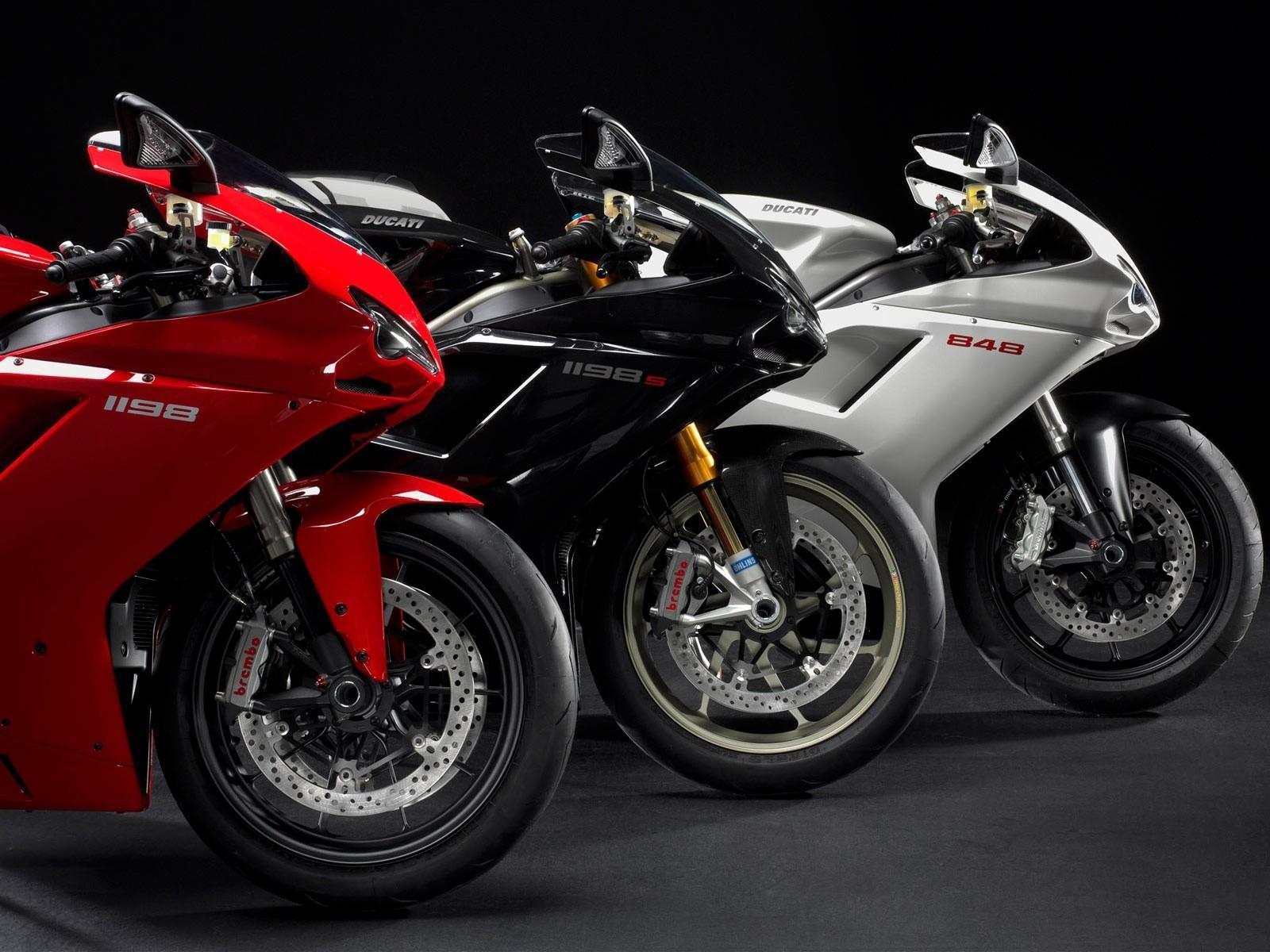1600x1200 HD Wallpaper for theme: Ducati HD wallpaper, background