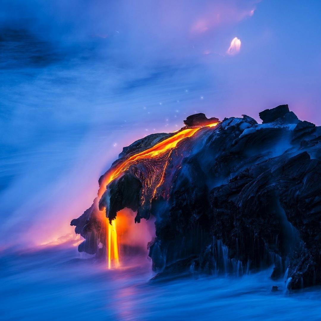 1080x1080 Lava flowing from a cliff live wallpaper [DOWNLOAD FREE]