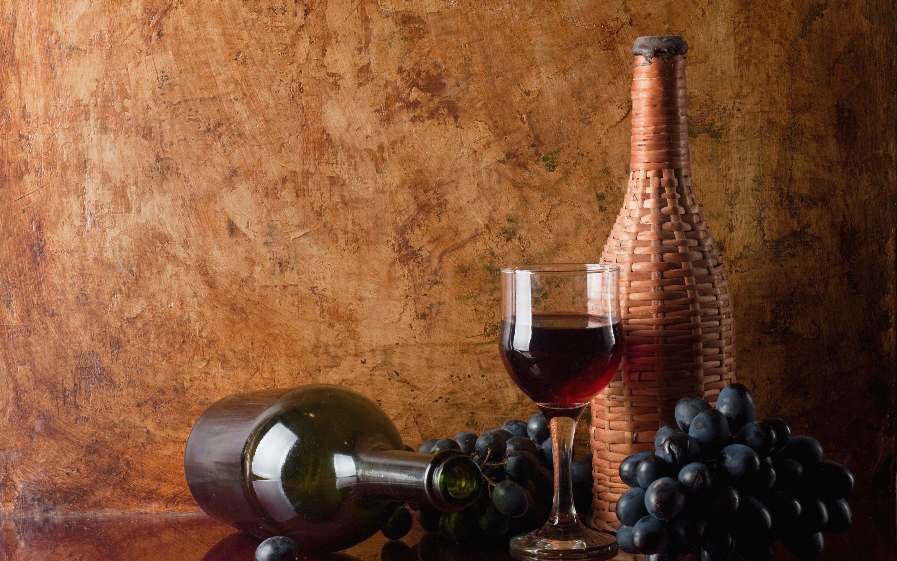 2880x1800 Grapes And Wine