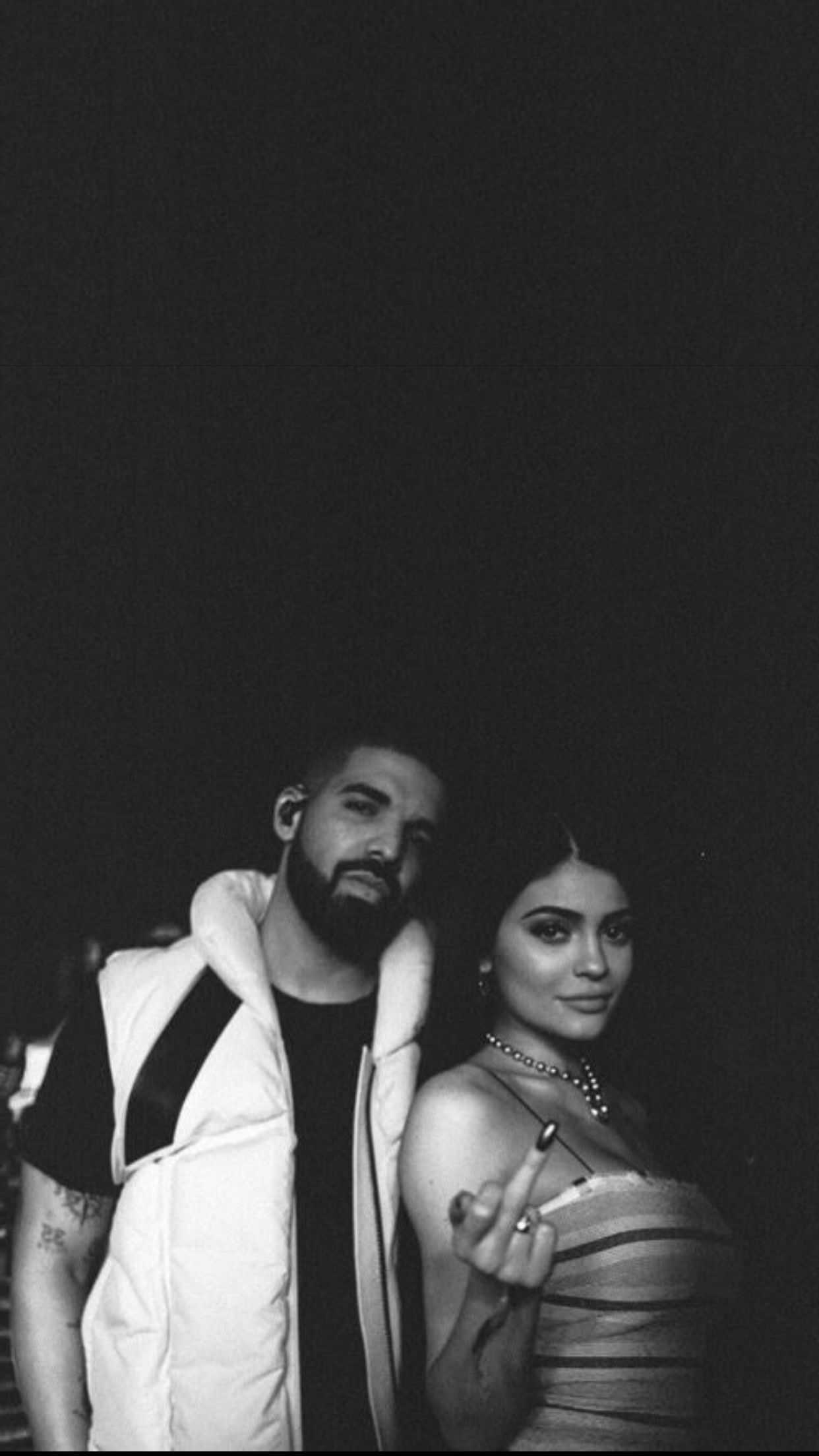1242x2208 Drake Wallpaper