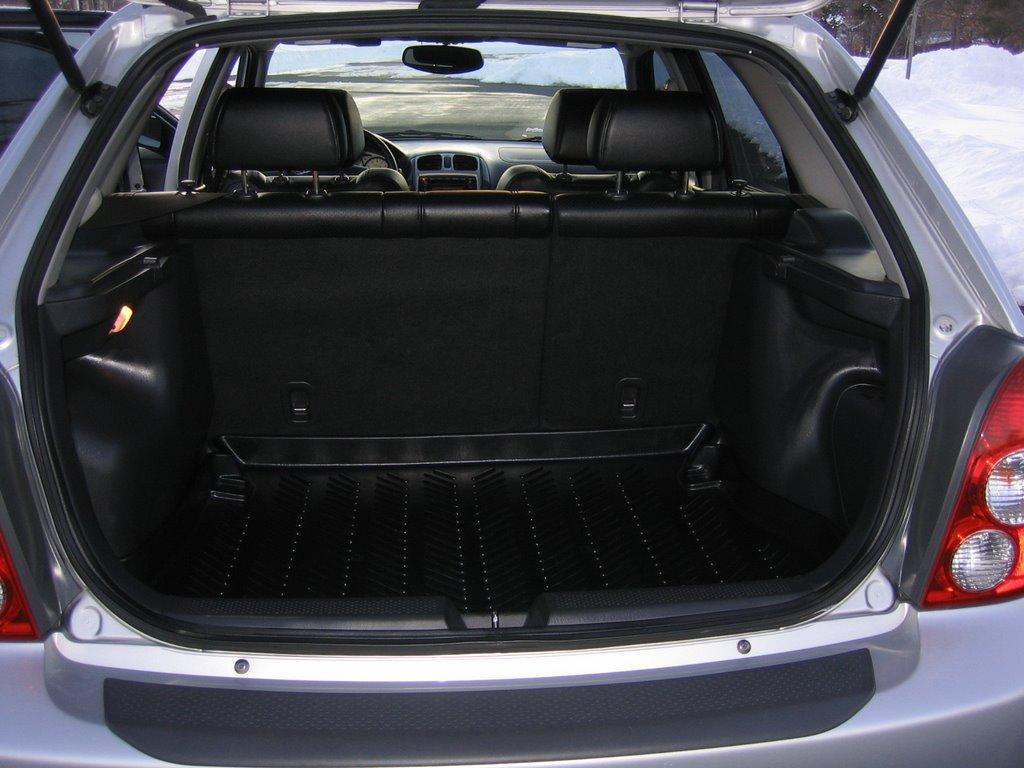 1024x768 For Sale: 2003 Mazda Protege 5: Interior Photo