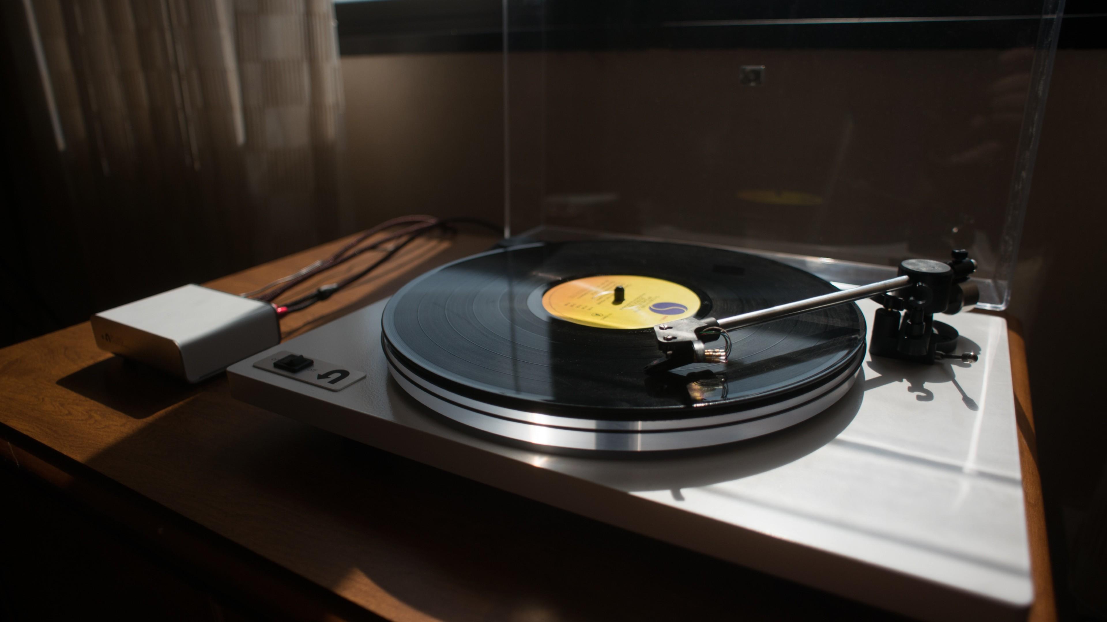 3840x2160 Dj Turntable