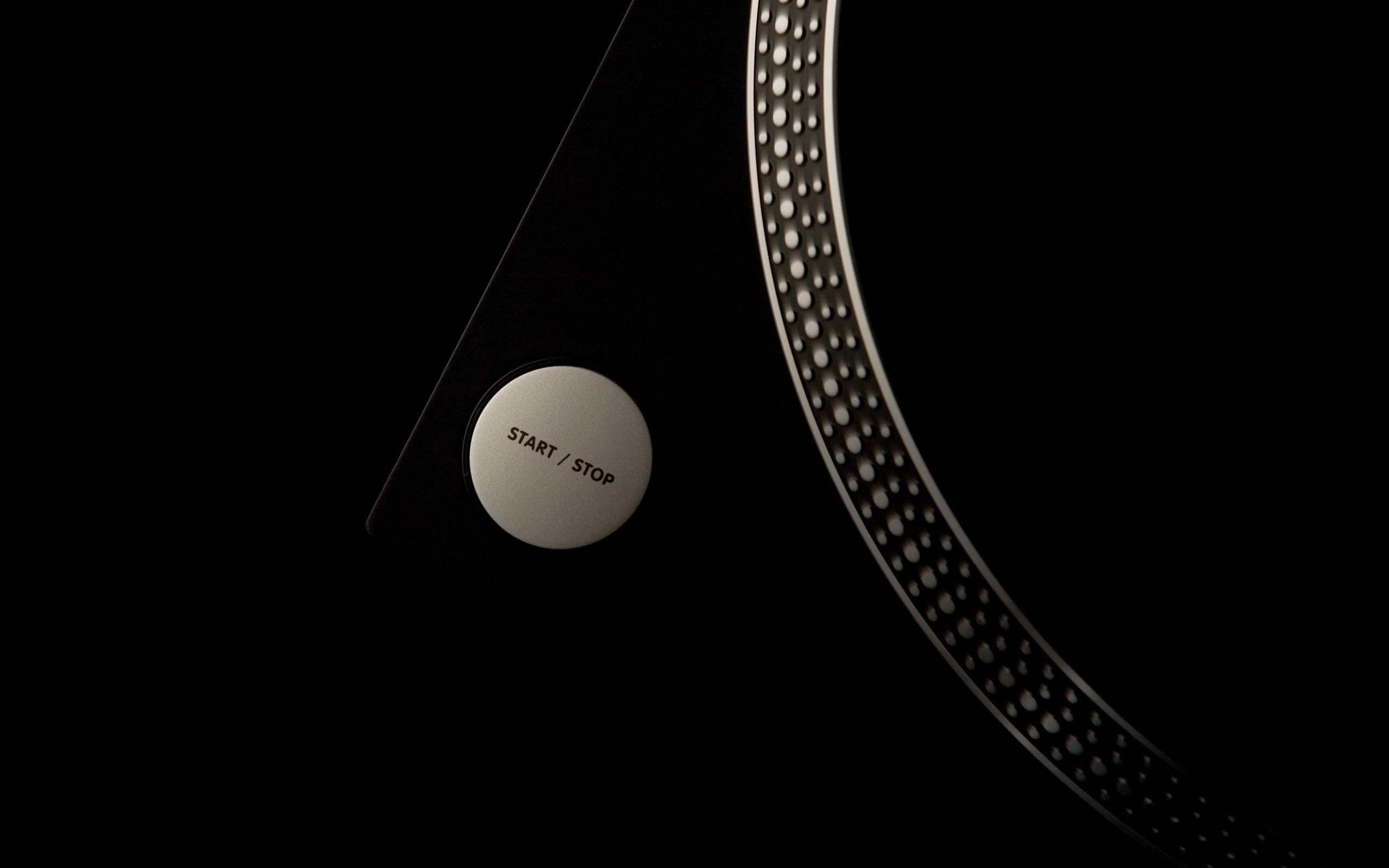 2560x1600 black, Music, Artistic, Studio, Vinyl, Techno, Turntables, Technics, D Wallpaper HD / Desktop and Mobile Background