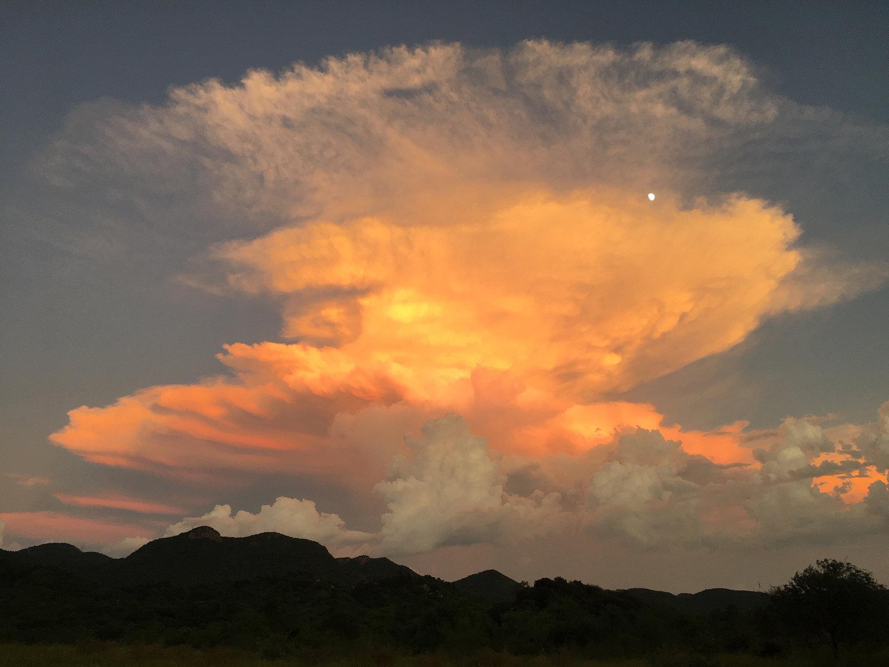 1800x1350 Nature's Best Poetry of 2019: Clouds