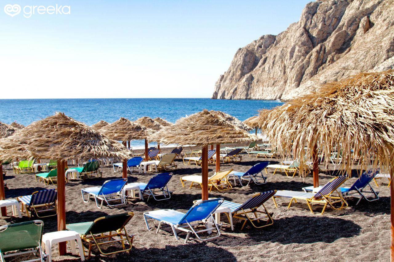 1280x853 Santorini Kamari beach: Photo, Map, Hotels, See & Do