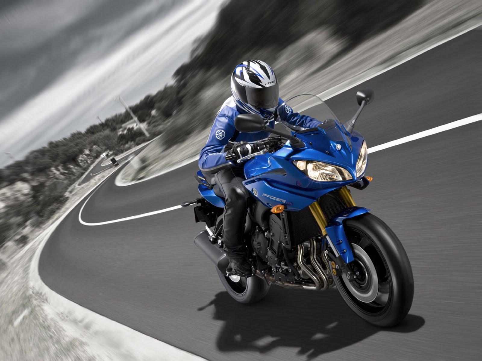 1600x1200 Yamaha Fz8