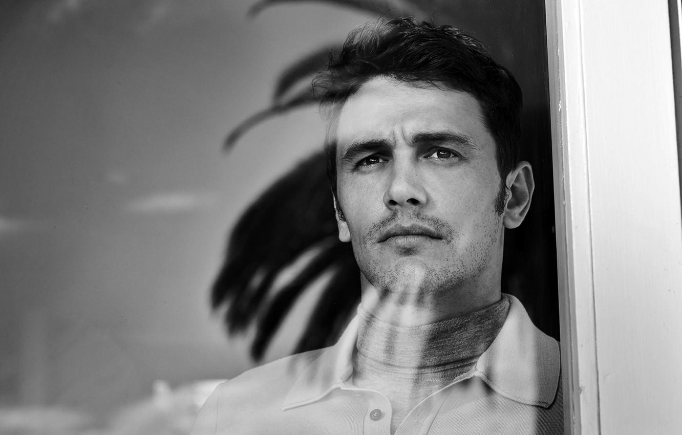 1332x850 Wallpaper look, glass, face, window, actor, black and white, male, James Franco, James Franco image for desktop, section мужчины