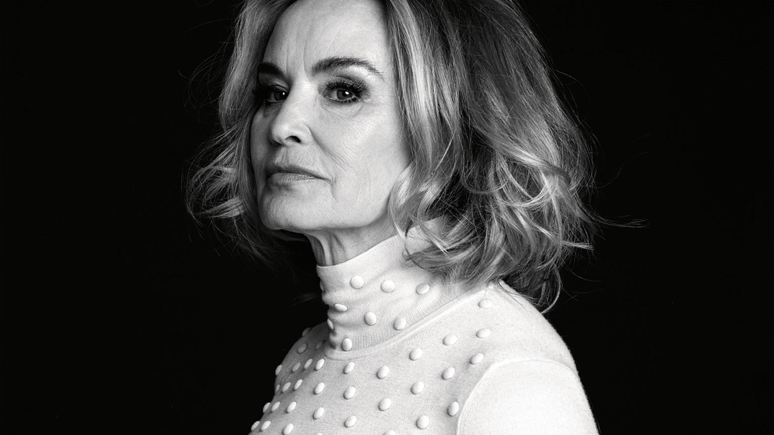1572x884 Jessica Lange: supernatural siren