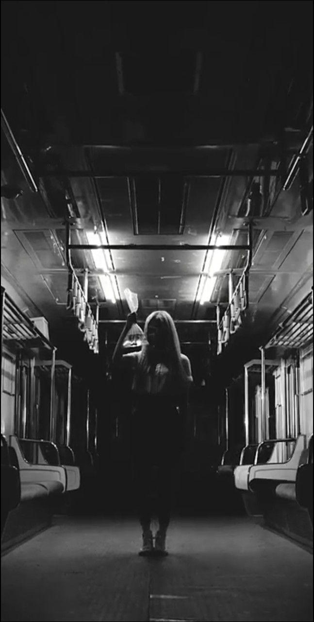 647x1280 LOOΠΔ Odd Eye Circle Wallpaper