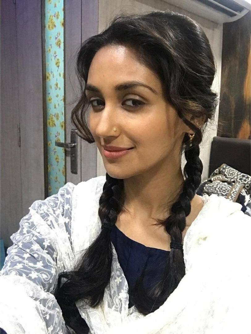 812x1080 Nikita Dutta Hot Beautiful HD Photo & Mobile Wallpaper HD (Android IPhone) (1080p) (png Jpg) (2021)