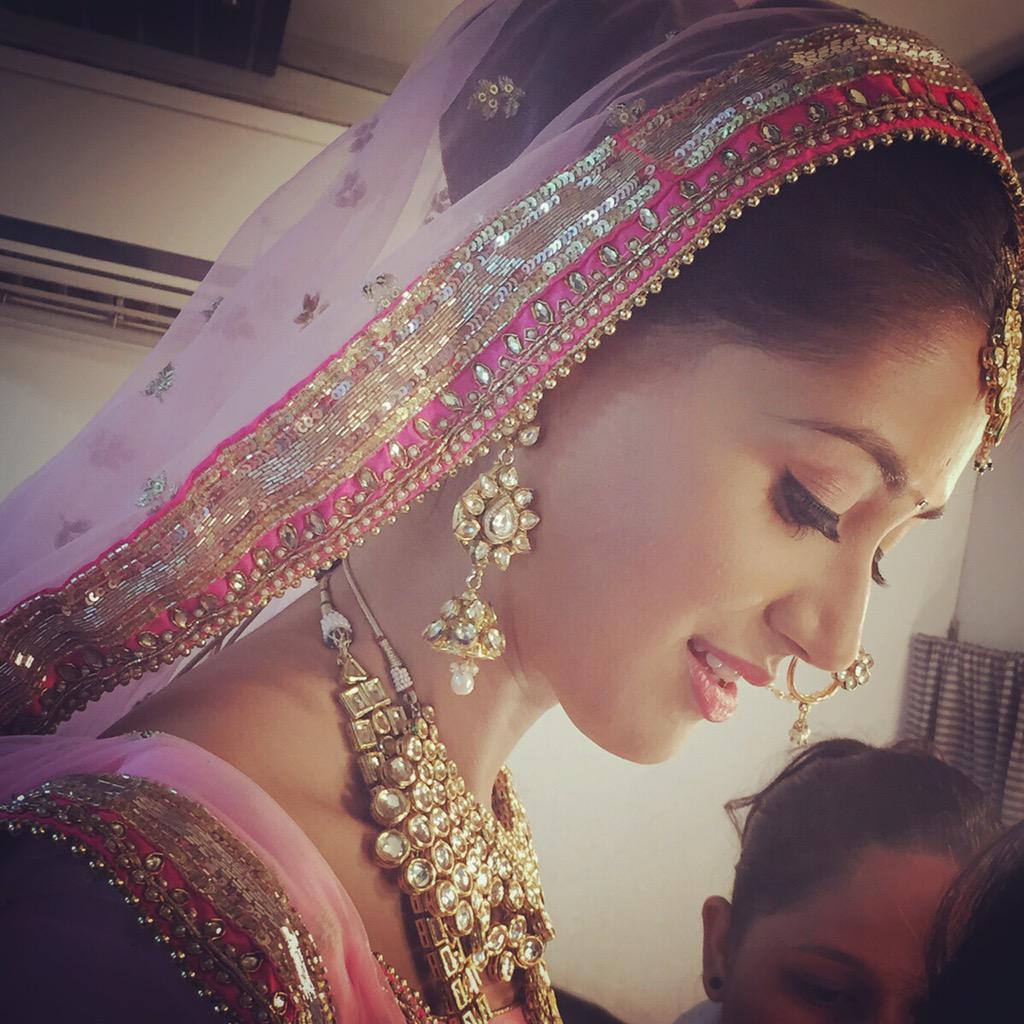 1024x1024 Nikita Dutta's how it feels to look like a bride! #AlwaysAFirstTime #OnScreenWedding #PrettyPink #DreamGirlDiaries