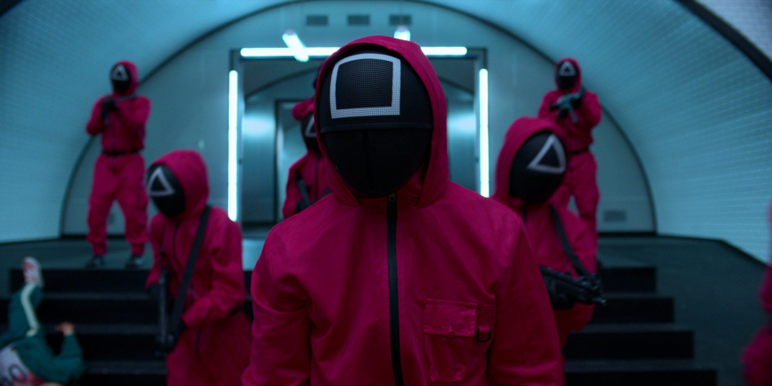 2560x1280 After Money Heist, Squid Game Jumpsuit Is the New Vogue Costume