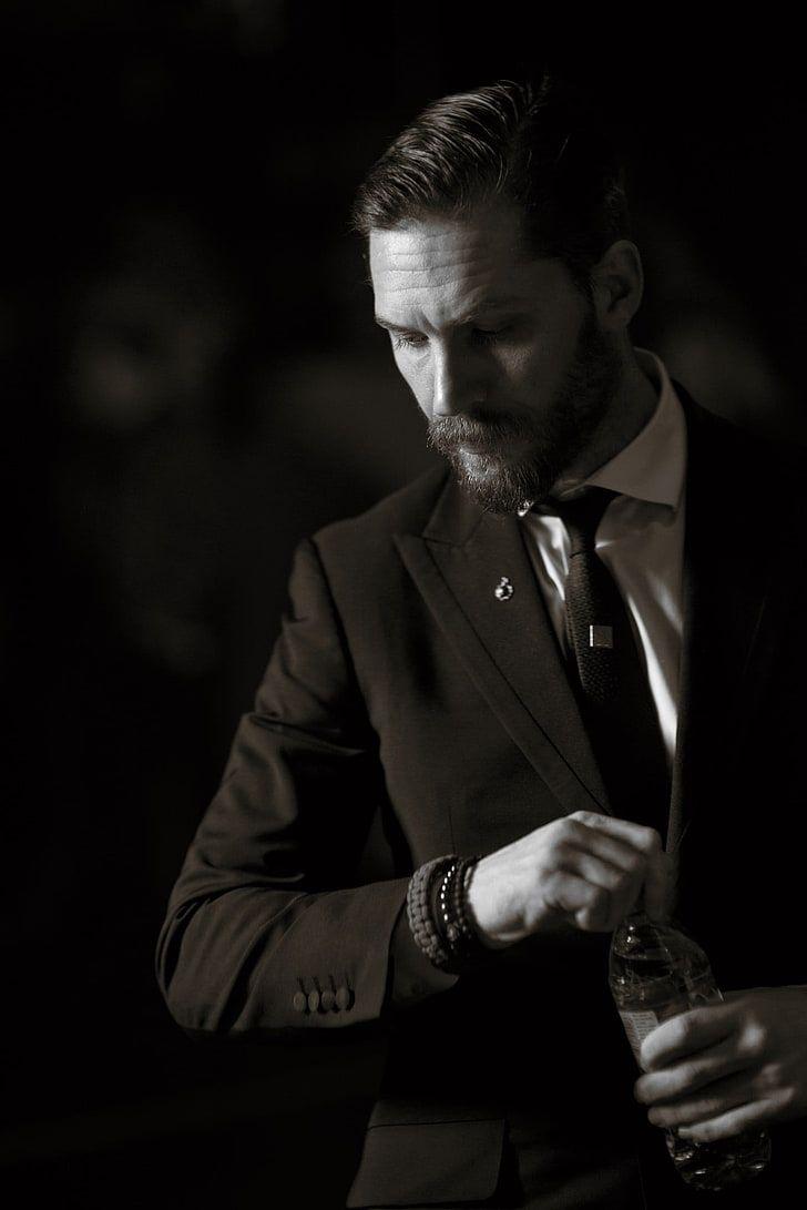 728x1091 Tom Hardy Black And White iPhone Wallpaper