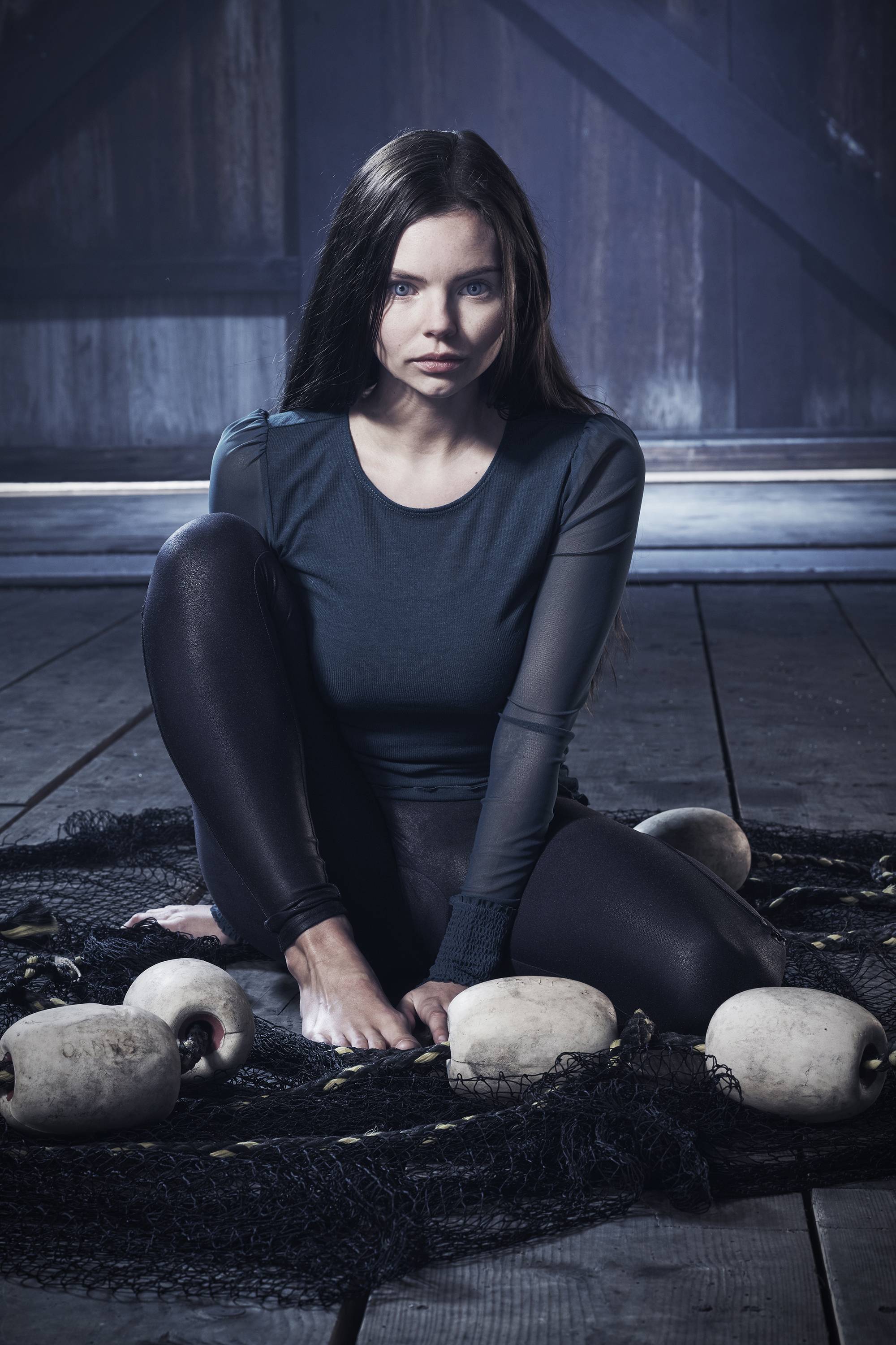 2000x3000 Eline Powell in Siren Wallpaper, HD TV Series 4K Wallpaper, Image, Photo and Background