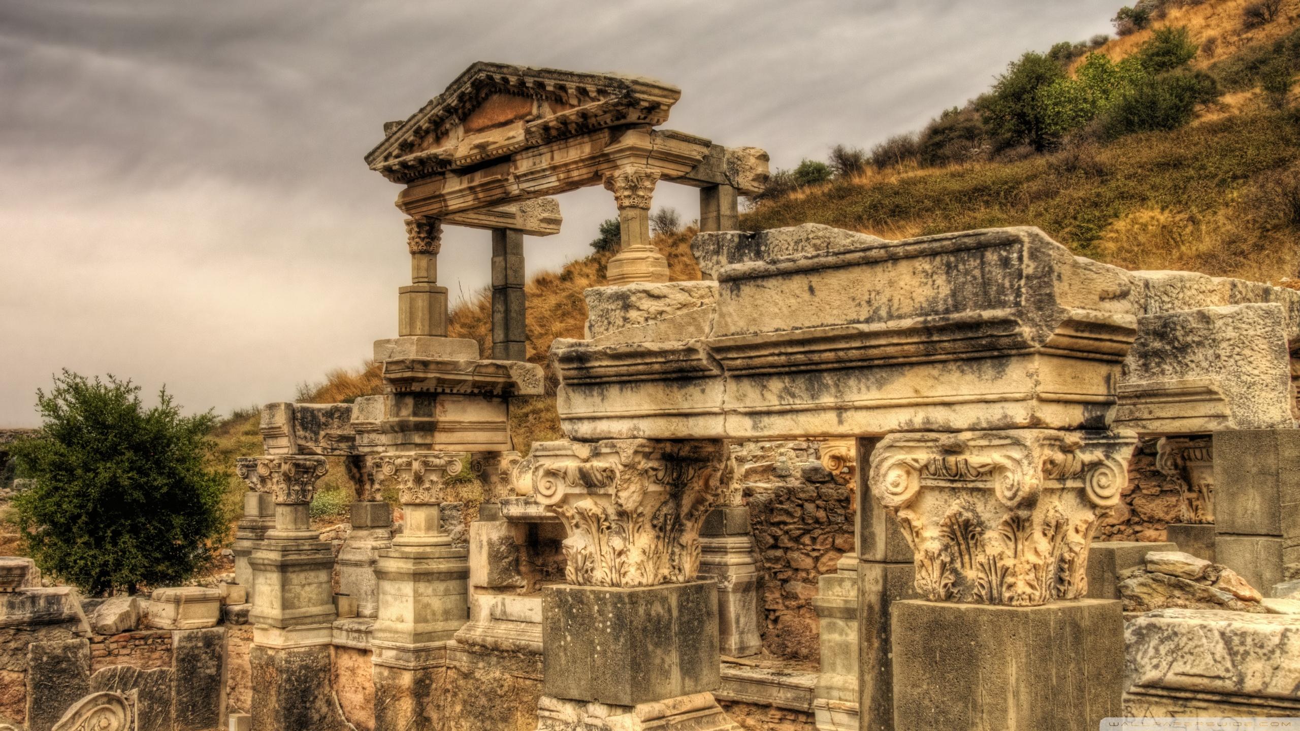 2560x1440 A Temple in the Ruins of Ephesus, Turkey Ultra HD Desktop Background Wallpaper for 4K UHD TV : Widescreen & UltraWide Desktop & Laptop : Multi Display, Dual Monitor : Tablet