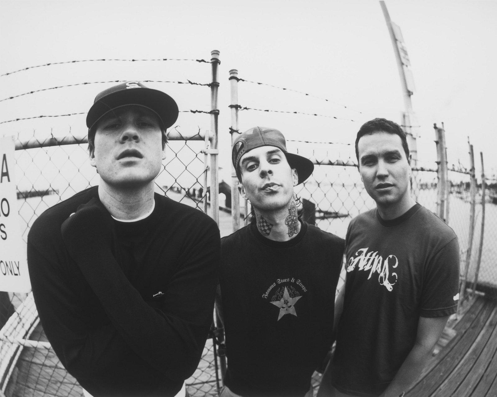 1600x1277 young Tom DeLonge