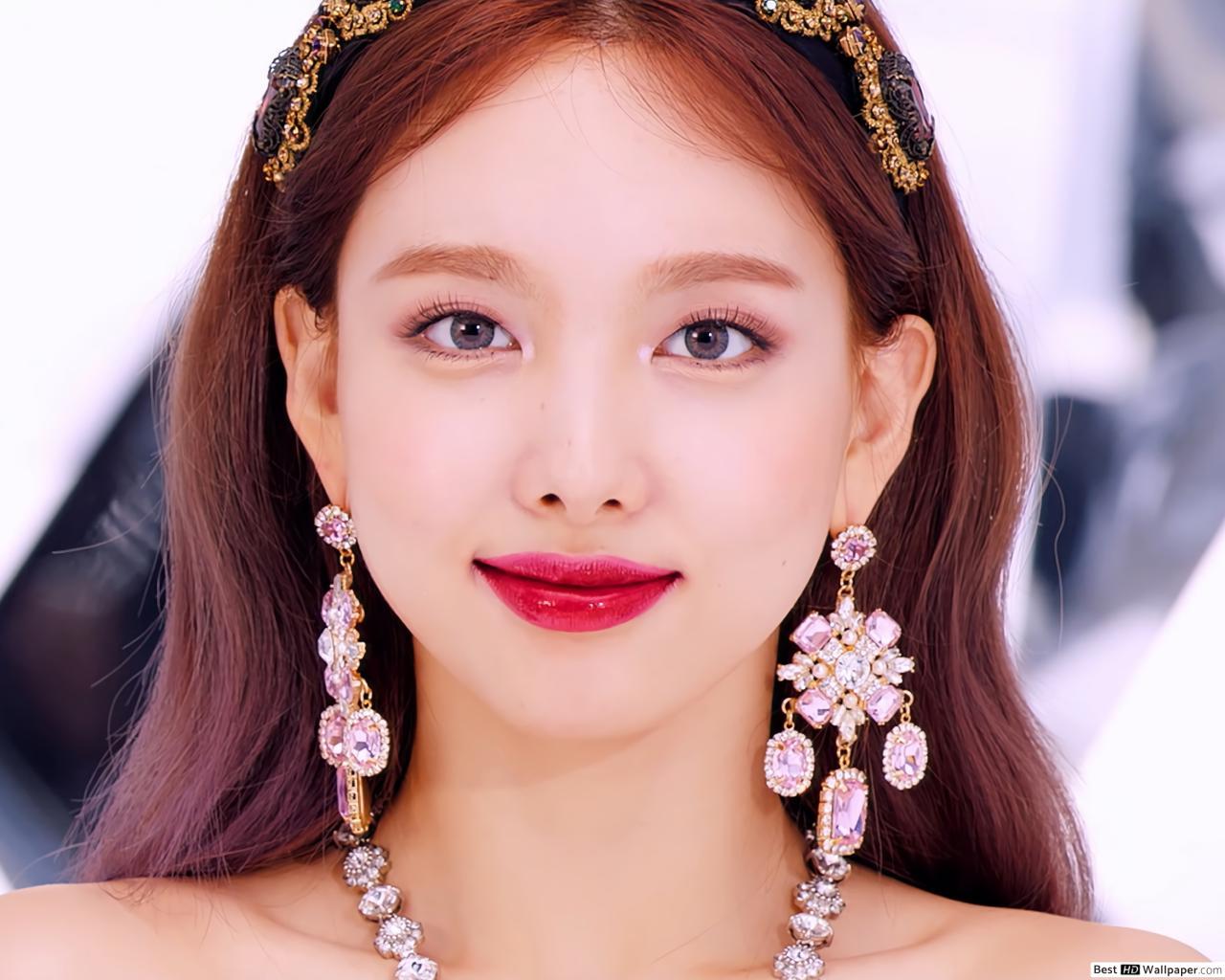 1280x1024 Nayeon The Feels Wallpaper