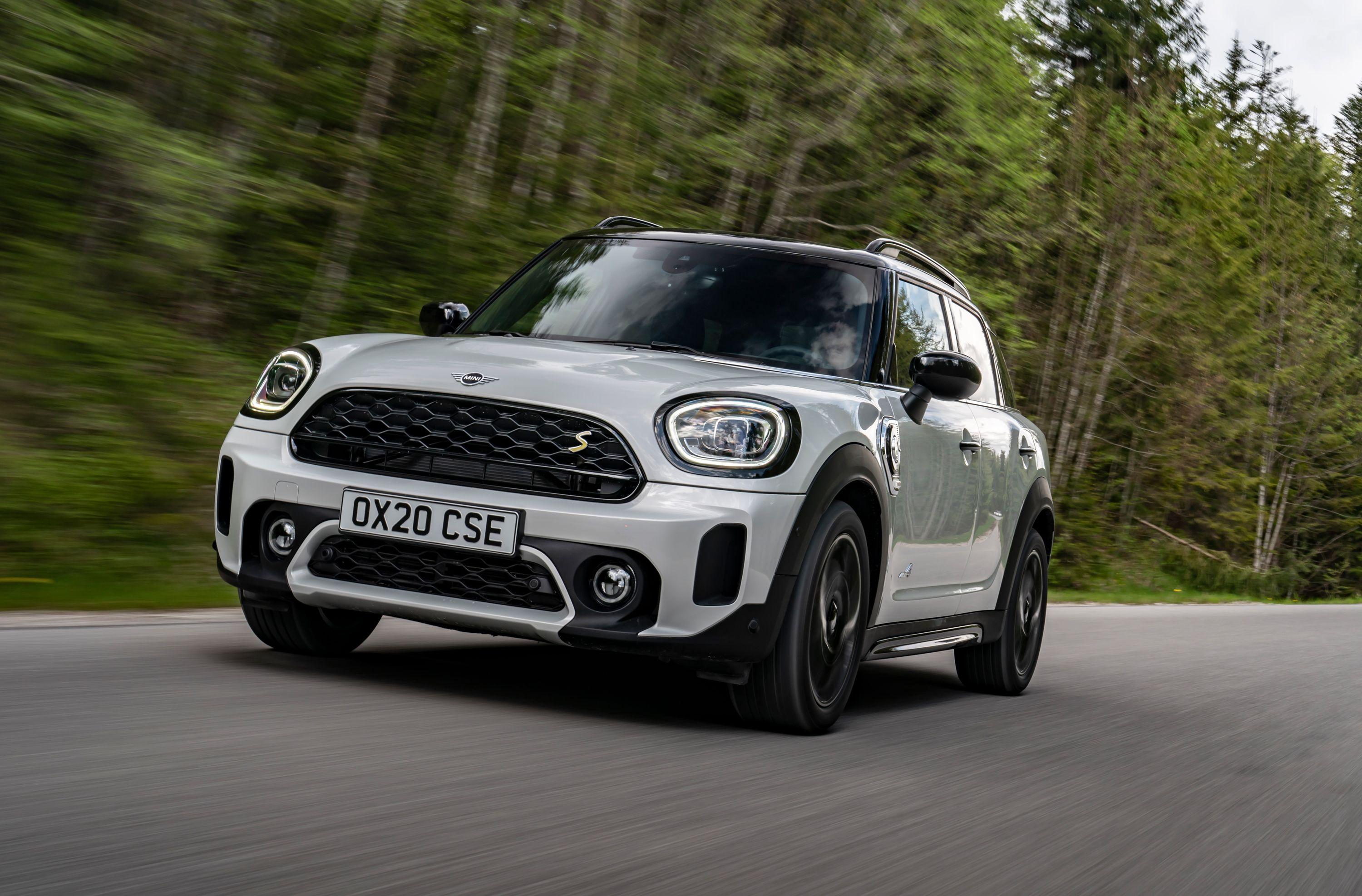 3000x1974 Mini Cooper Countryman Review, Pricing, and Specs