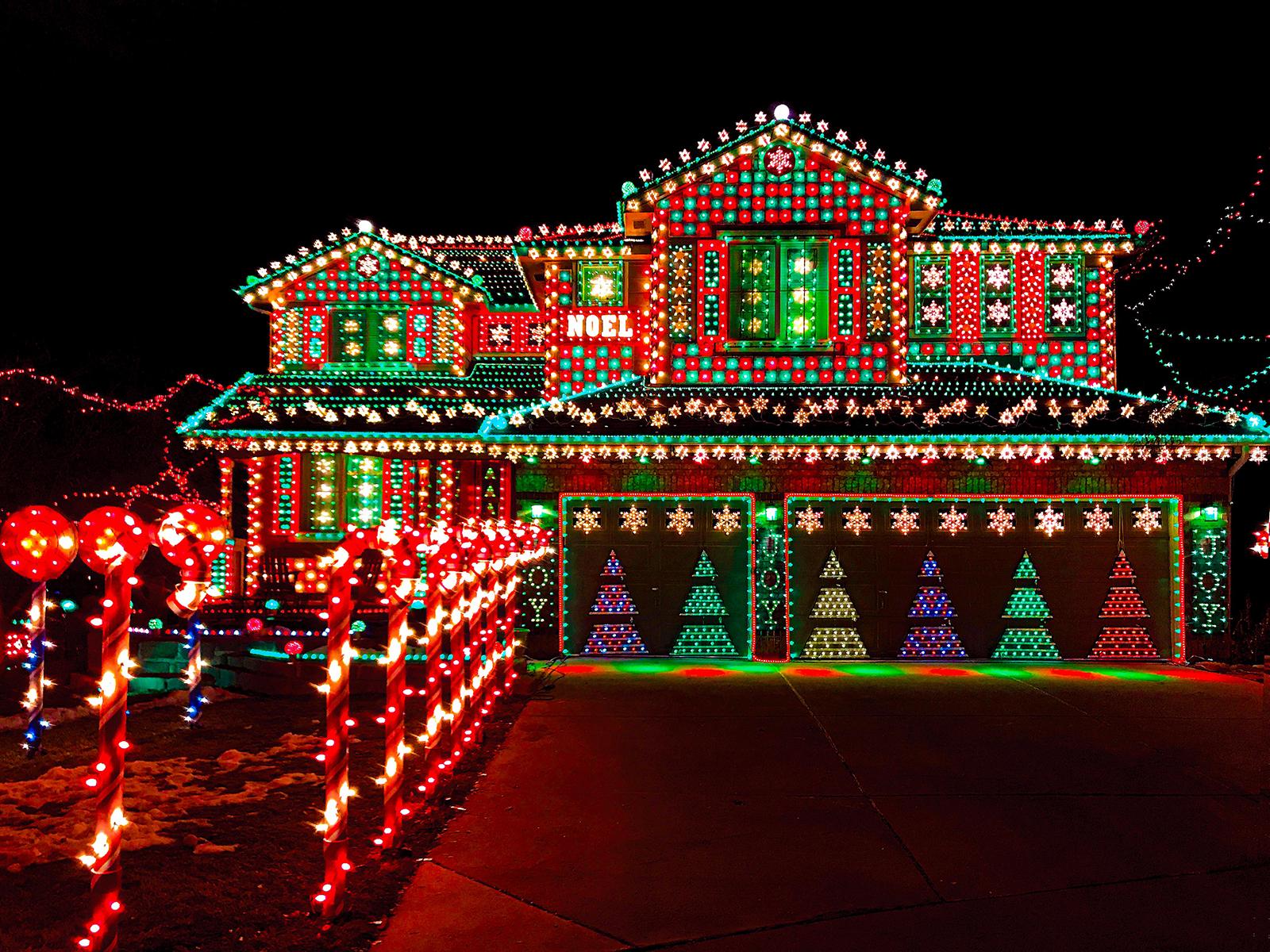 1600x1200 Where to See the Best Home Light Shows in the Denver Area