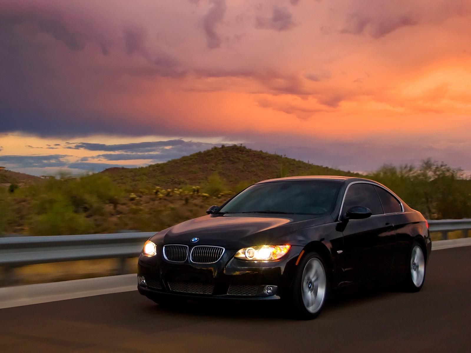 1600x1200 BMW 3 Series E90 E93. Car Wallpaper HD