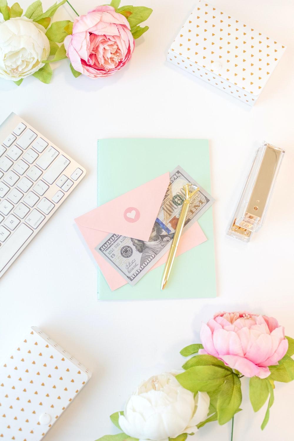 1000x1500 Girly Desk Picture. Download Free Image