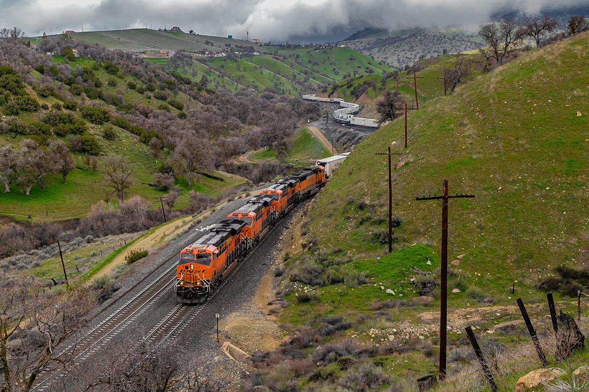 1200x800 BNSF photo that will put a 'spring' in your step