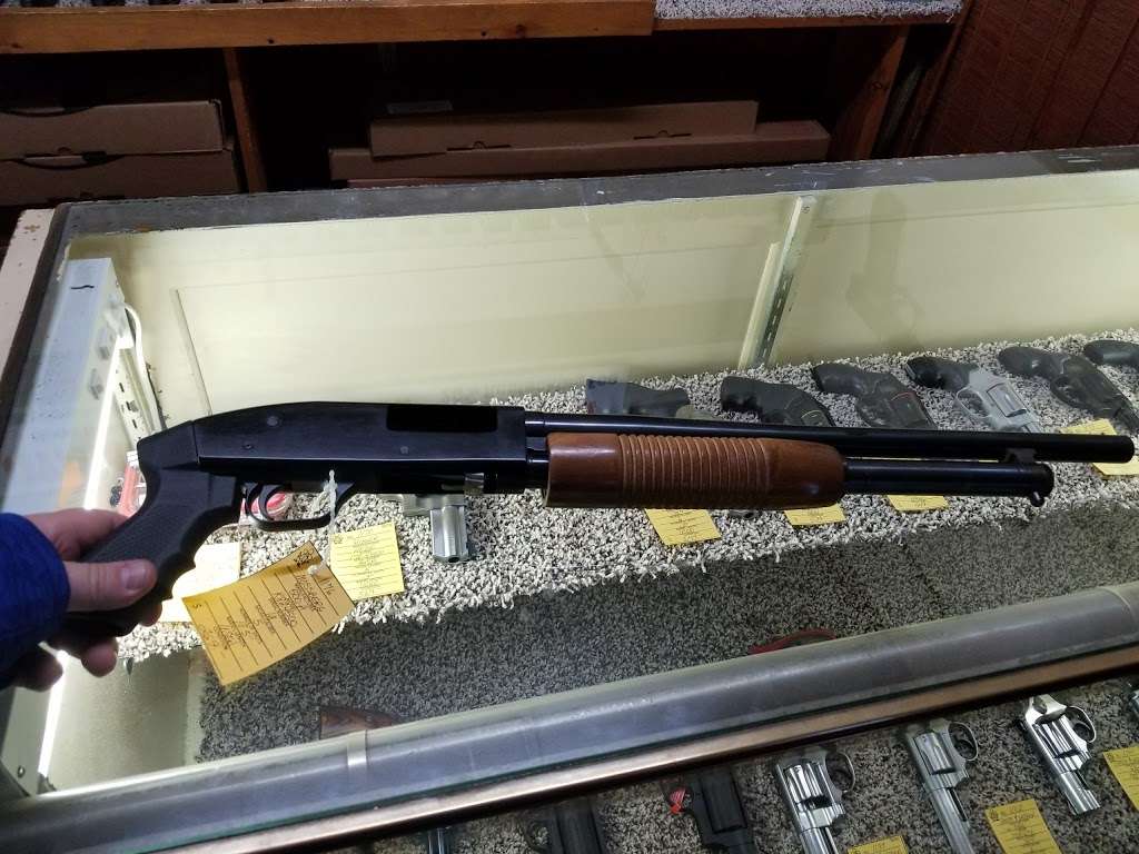 1024x768 Crack Shot Guns, 715 E 53rd St, Anderson, IN USA