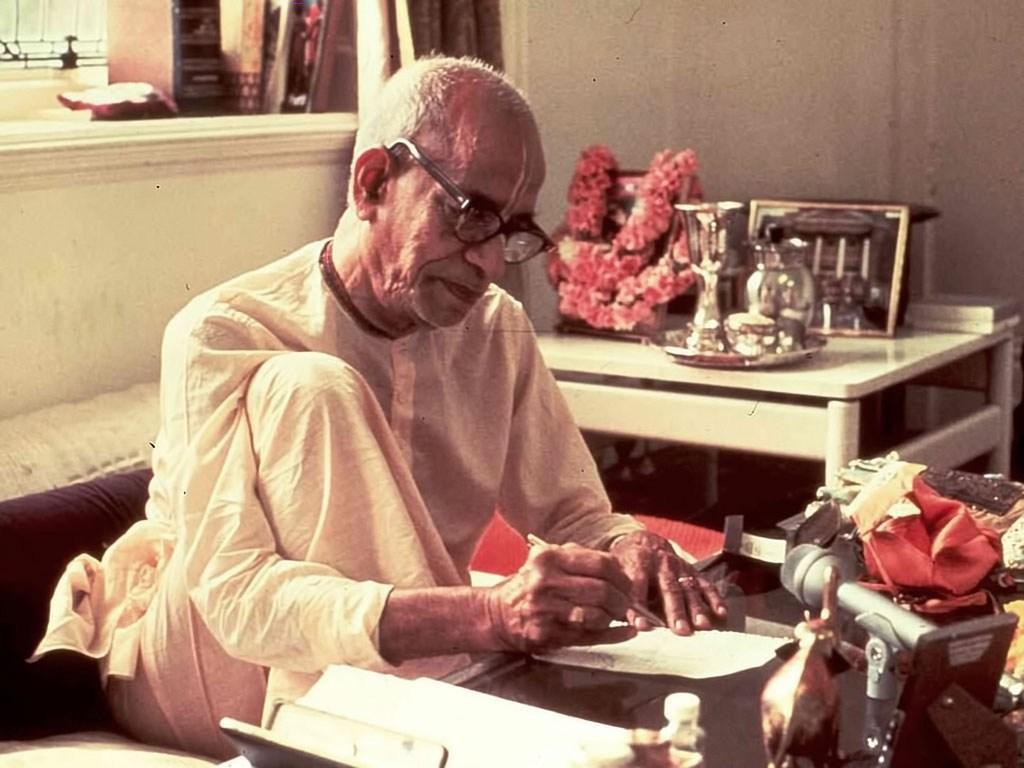 1024x768 Ia77 Bengali Version Released Prabhupada Writing Letter