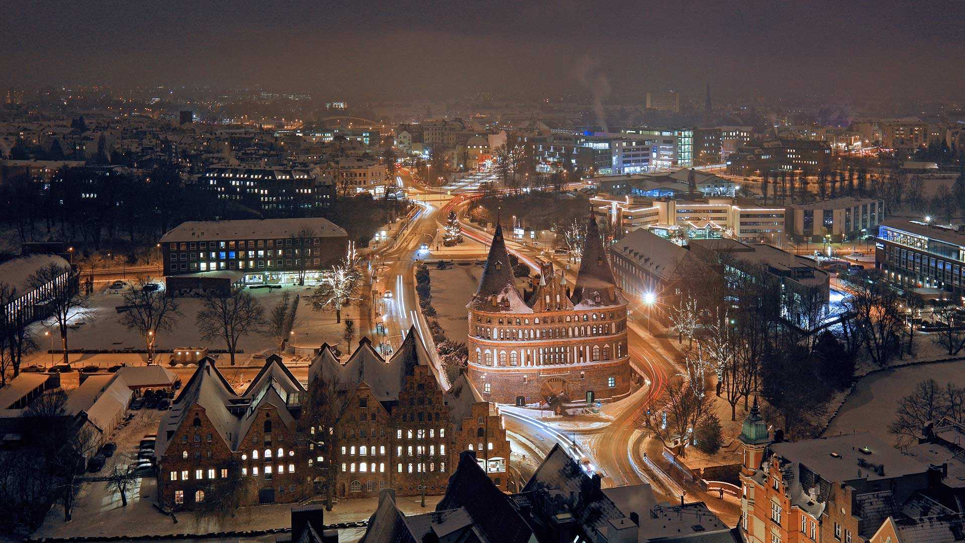 1920x1080 Lubeck, Germany, Holsten Gate