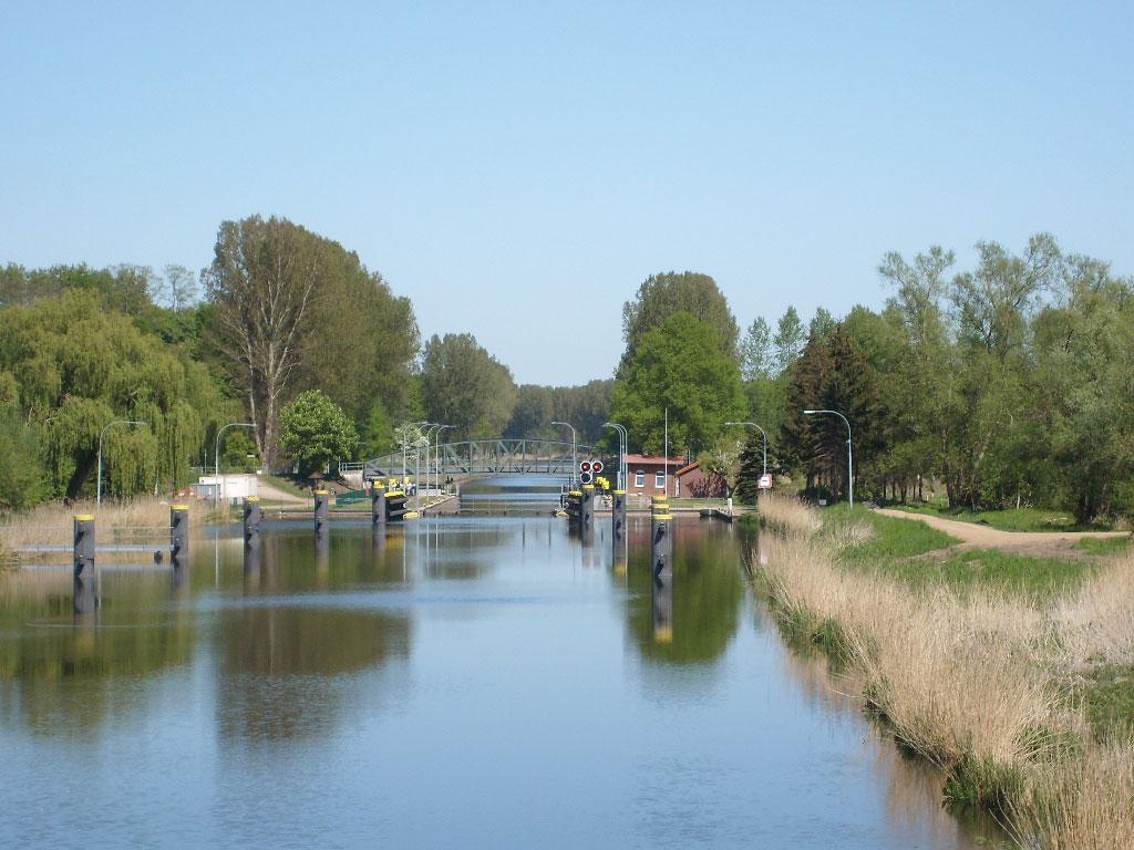 1024x768 Elbe Lübeck Canal. Canal, Germany