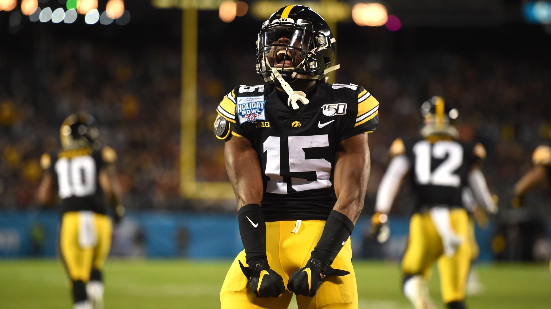 1920x1080 College Football Odds & Picks for Northwestern vs. Iowa: Value on Hawkeyes' and Wildcats' Total
