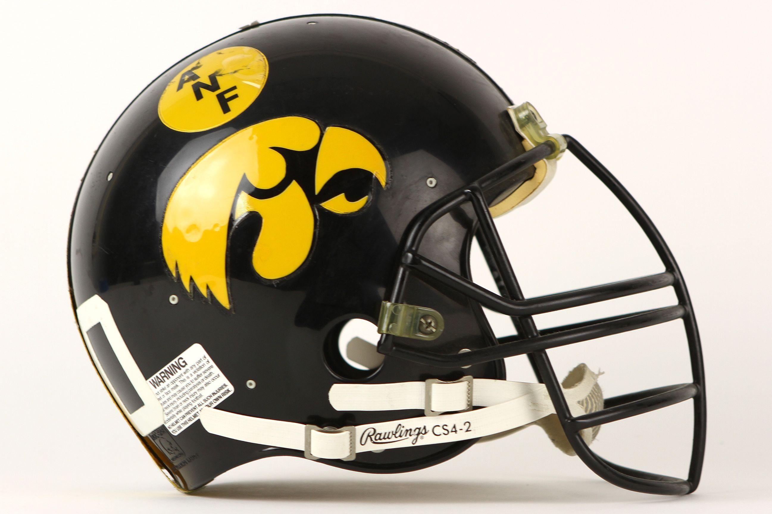 2594x1729 IOWA HAWKEYES college football wallpaperx1729