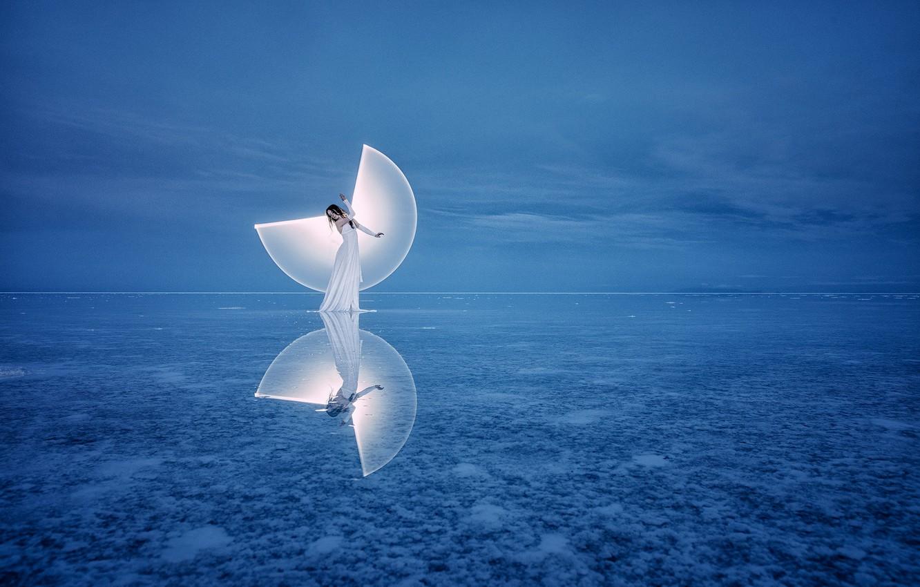 1332x850 Wallpaper sea, rendering, dance, dancer, light show image for desktop, section настроения