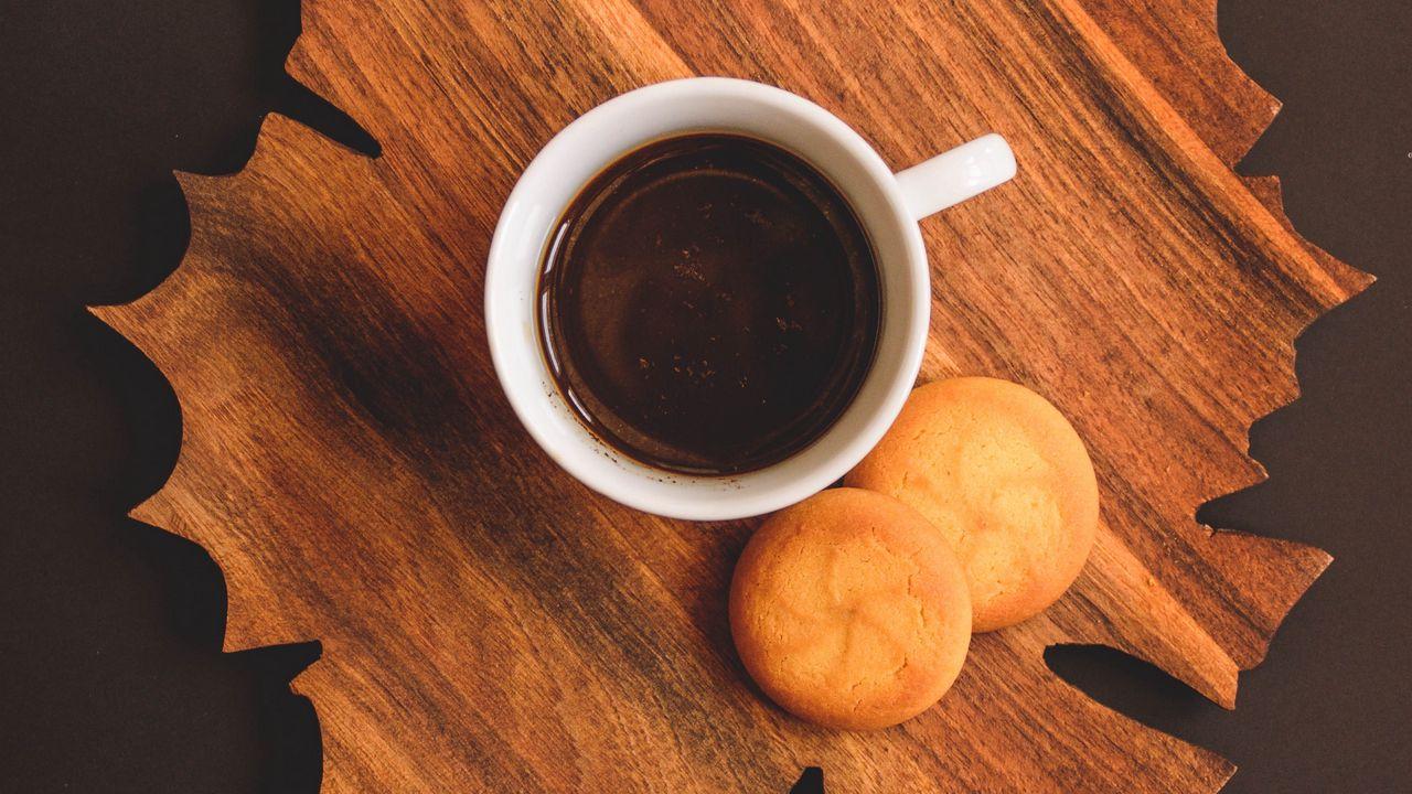 1280x720 Wallpaper coffee, drink, mug, cookies, plate hd, picture, image